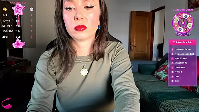Snapshot of PlayfulGoddess chatting on February 2025 02:16:02 PM PlayfulGoddess online show from February 2025 02:16:02 PM