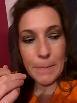 Snapshot of Lwhite1 chatting on October 2025 11:49:01 PM Lwhite1 online show from October 2025 11:49:01 PM