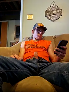 REDHAMMER  online show from March 2026 06:15:01 PM