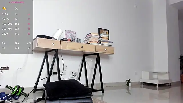 AnaHenao online show from November 2025 11:29:01 PM