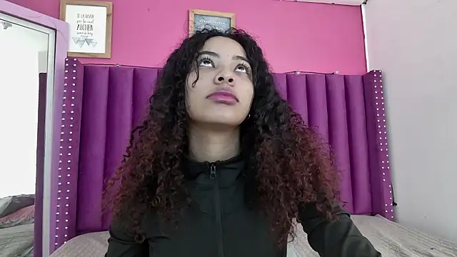 littleebonny online show from March 2026 12:33:01 PM