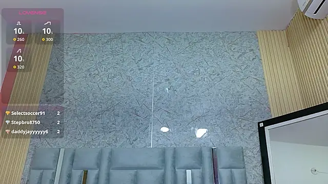 littleebonny online show from June 2026 07:53:02 PM