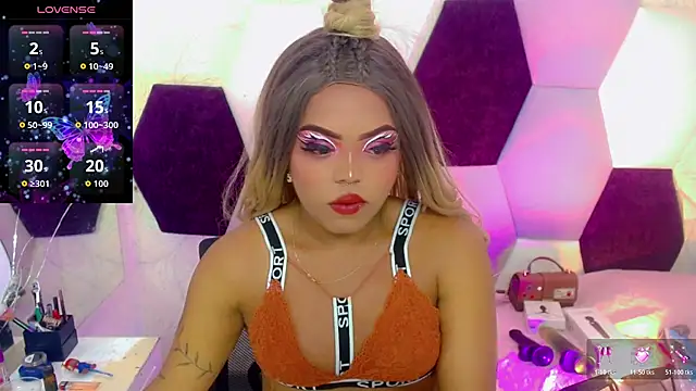 Snapshot of KayleighDreams_ chatting on February 2026 02:29:02 AM KayleighDreams online show from February 2026 02:29:02 AM