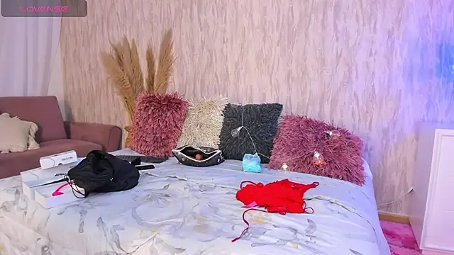 emily parkerr online show from January 2025 02:39:01 PM