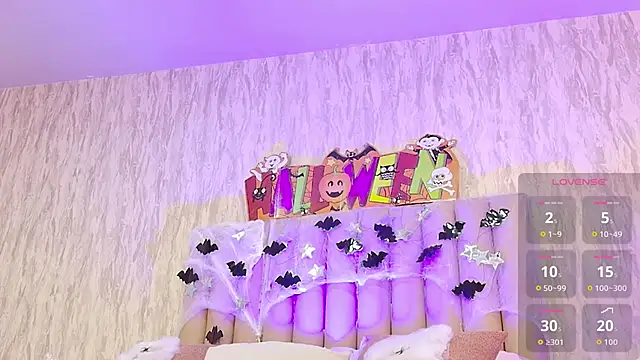 emily parkerr online show from October 2025 08:39:02 PM