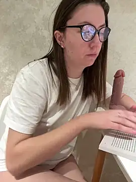 Snapshot of BeatriceTender chatting on December 2024 01:16:02 PM BeatriceTender online show from December 2024 01:16:02 PM