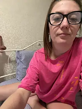 Snapshot of BeatriceTender chatting on March 2025 10:15:02 PM BeatriceTender online show from March 2025 10:15:02 PM