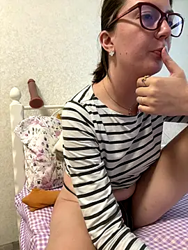 Snapshot of BeatriceTender chatting on September 2025 01:21:01 PM BeatriceTender online show from September 2025 01:21:01 PM