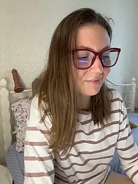 BeatriceTender online show from May 2026 12:45:02 PM