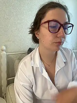 BeatriceTender online show from June 2026 09:25:01 AM