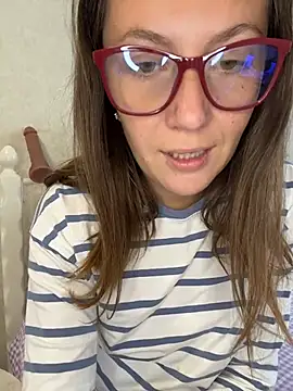 Snapshot of BeatriceTender chatting on August 2026 09:41:02 AM BeatriceTender online show from August 2026 09:41:02 AM