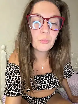 Snapshot of BeatriceTender chatting on August 2026 08:55:02 PM BeatriceTender online show from August 2026 08:55:02 PM
