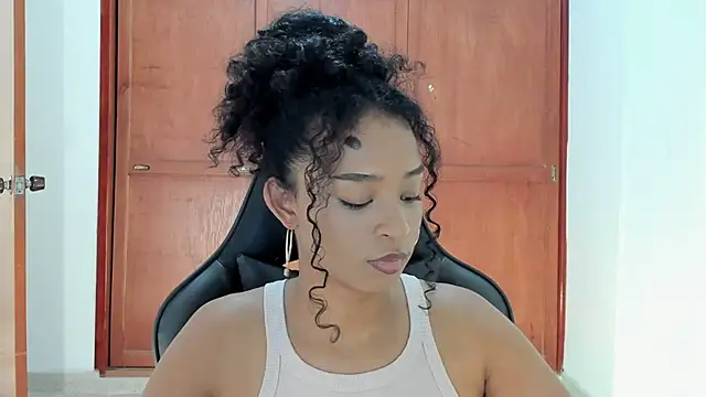 avellanatammy online show from January 2025 09:53:01 PM