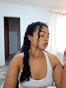 avellanatammy online show from May 2026 07:19:02 PM