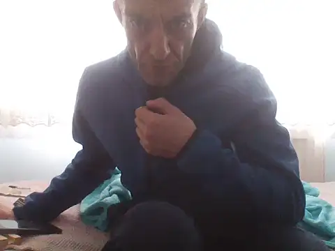 Snapshot of Aktorihann chatting on October 2025 11:43:01 AM Aktorihann online show from October 2025 11:43:01 AM