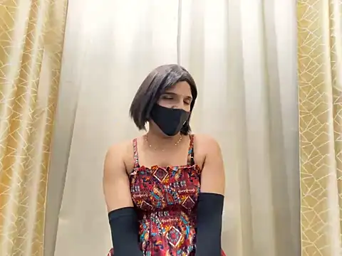 TransLisa7 online show from June 2026 08:58:01 PM