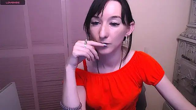 Snapshot of AmandaSell chatting on December 2024 10:45:02 AM AmandaSell online show from December 2024 10:45:02 AM