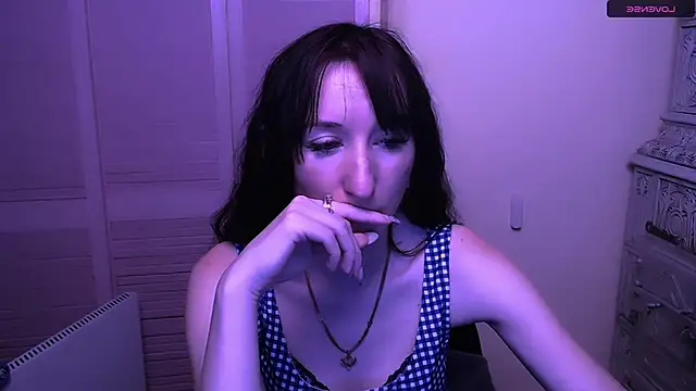 Snapshot of AmandaSell chatting on December 2024 11:59:01 AM AmandaSell online show from December 2024 11:59:01 AM