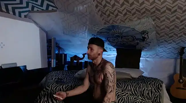 Snapshot of ShiaWay chatting on March 2025 10:33:02 AM ShiaWay online show from March 2025 10:33:02 AM