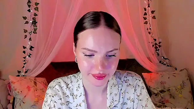 Snapshot of MishkaMe chatting on January 2025 05:33:02 PM MishkaMe online show from January 2025 05:33:02 PM