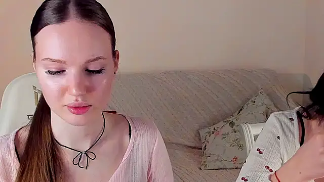 Snapshot of MishkaMe chatting on February 2026 01:28:02 PM MishkaMe online show from February 2026 01:28:02 PM