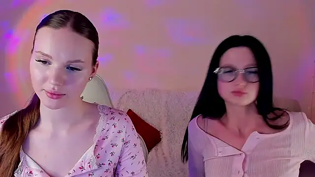 Snapshot of MishkaMe chatting on February 2026 04:36:02 PM MishkaMe online show from February 2026 04:36:02 PM