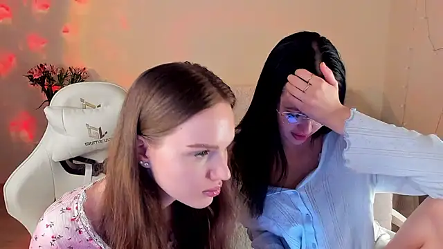 Snapshot of MishkaMe chatting on March 2026 03:30:02 PM MishkaMe online show from March 2026 03:30:02 PM