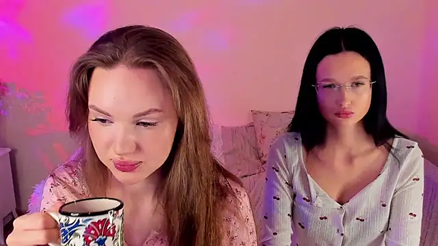 Snapshot of MishkaMe chatting on March 2026 06:06:02 AM MishkaMe online show from March 2026 06:06:02 AM