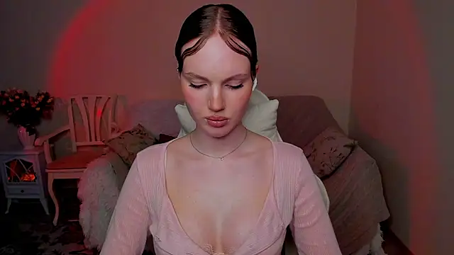 MishkaMe online show from April 2026 04:01:01 PM