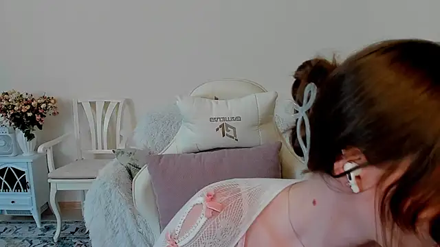 MishkaMe online show from June 2026 02:55:01 PM