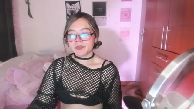 Snapshot of StephaniFox chatting on February 2026 03:13:02 AM StephaniFox online show from February 2026 03:13:02 AM