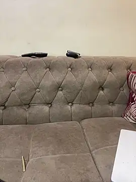 sknzy09 online show from February 2026 12:32:02 PM