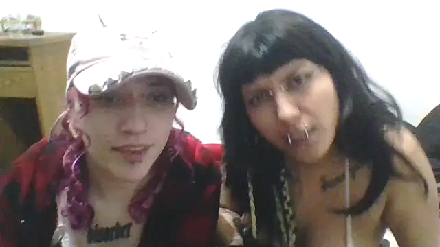 Snapshot of toxikkka chatting on September 2025 03:59:01 PM toxikkka online show from September 2025 03:59:01 PM