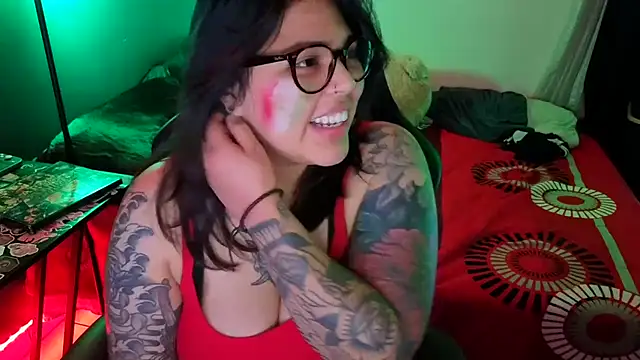 miacanela xo online show from June 2026 05:12:01 AM