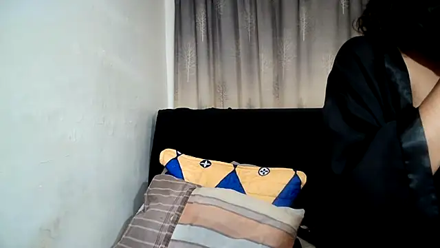 Cute Indian00 online show from March 2025 01:04:02 PM