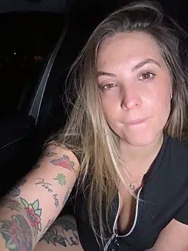 Snapshot of LiliMorganxxx chatting on October 2025 10:04:01 PM LiliMorganxxx online show from October 2025 10:04:01 PM