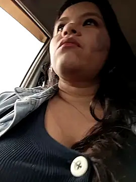 Julieta-tits online show from December 2024 08:38:01 PM