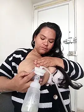 Julieta-tits online show from May 2026 03:28:01 PM