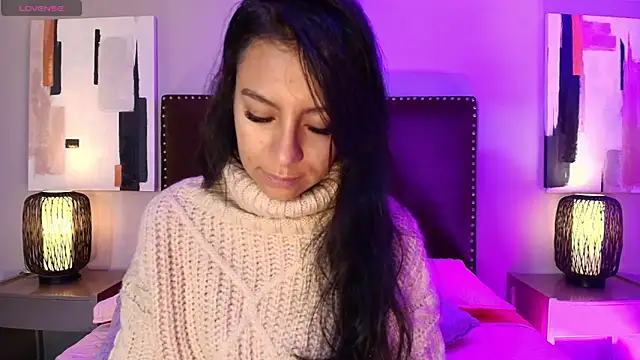 Tamaraakins online show from November 2025 12:41:02 PM