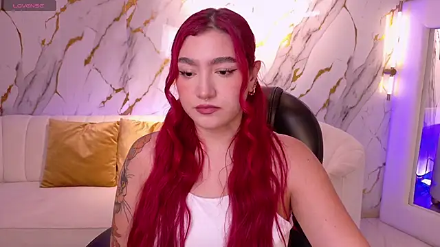 ViolettCastel online show from December 2025 05:07:02 PM