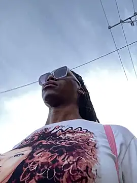 sweetsarabig22cm online show from March 2025 10:56:01 PM