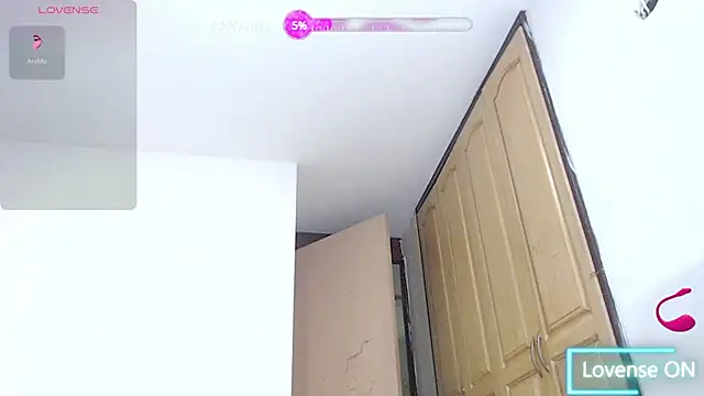 Snapshot of Miss_Karla1 chatting on January 2025 04:07:01 AM Miss Karla1 online show from January 2025 04:07:01 AM