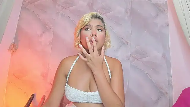 sofiacastillo01 online show from August 2026 02:38:02 PM