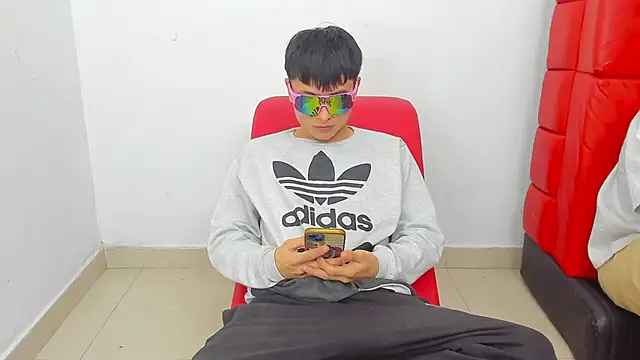 Extreme Team8 online show from April 2026 01:25:02 PM