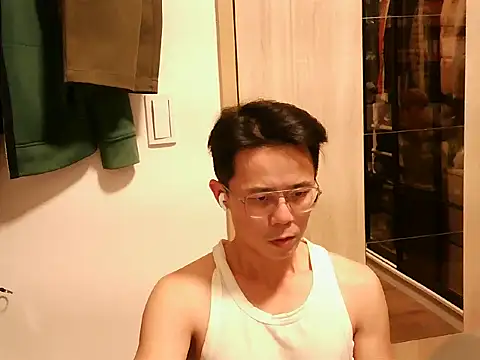 Snapshot of ker1ker chatting on February 2025 04:04:01 PM ker1ker online show from February 2025 04:04:01 PM