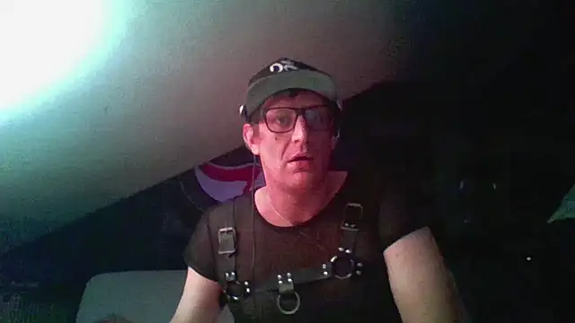 Snapshot of Bigthroaterboy chatting on December 2024 06:41:01 PM Bigthroaterboy online show from December 2024 06:41:01 PM