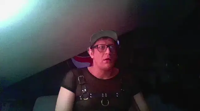Snapshot of Bigthroaterboy chatting on December 2024 02:31:02 AM Bigthroaterboy online show from December 2024 02:31:02 AM