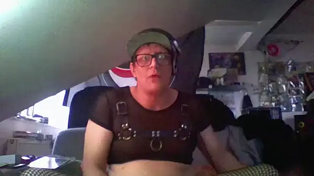 Snapshot of Bigthroaterboy chatting on December 2024 11:52:02 AM Bigthroaterboy online show from December 2024 11:52:02 AM
