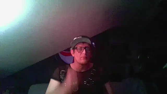 Snapshot of Bigthroaterboy chatting on December 2024 03:43:01 PM Bigthroaterboy online show from December 2024 03:43:01 PM