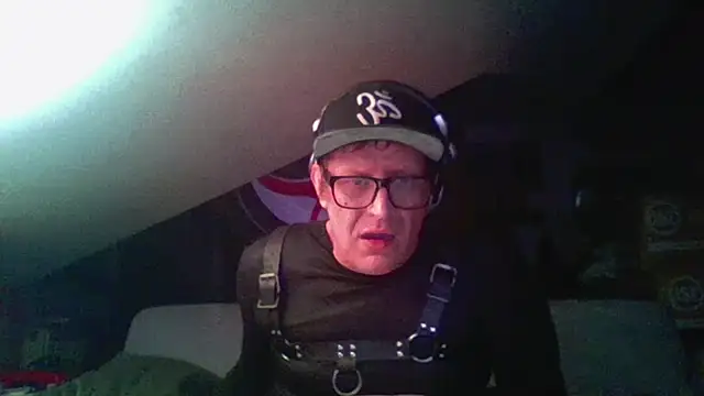 Snapshot of Bigthroaterboy chatting on December 2024 05:42:01 PM Bigthroaterboy online show from December 2024 05:42:01 PM